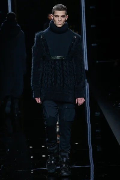 Look 35